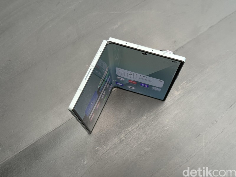 Samsung Galaxy Z Fold7 Mint