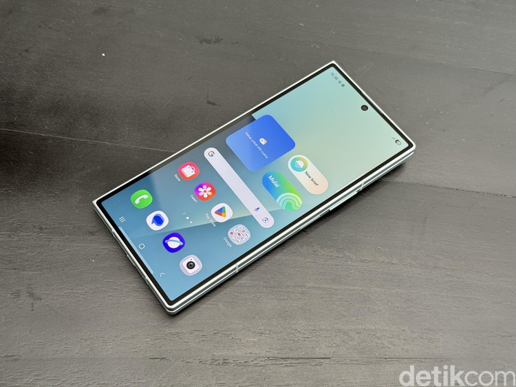 Samsung Galaxy Z Fold7 Mint