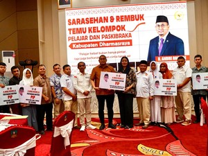 Andre Rosiade Salurkan PIP untuk 504 Siswa SMA/SMK di Dharmasraya