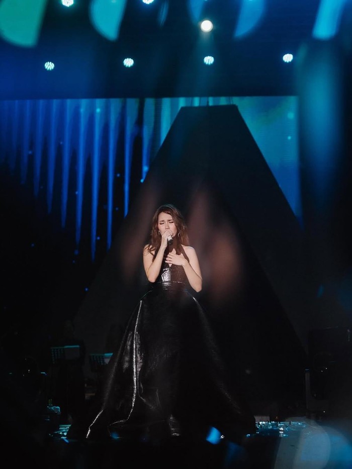 Ayu Ting Ting Penampilan Ayu Ting Ting saat menggelar konser perdana di Cilodong, Depok, akhir pekan lalu.