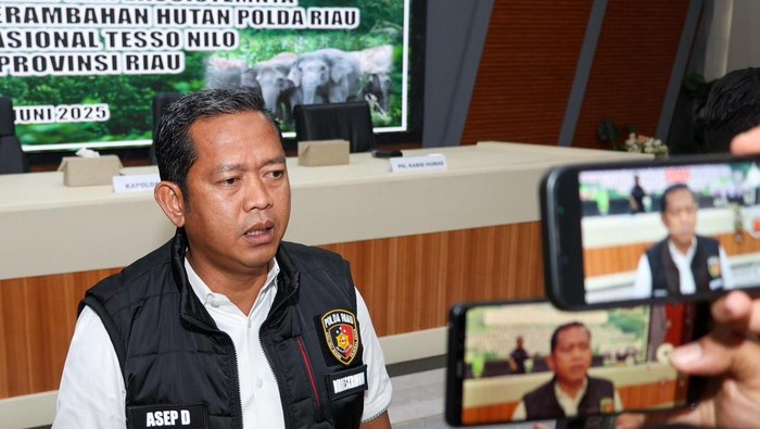 Dirkrimum Polda Riau Kombes Asep Darmawan.