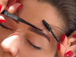 Tren Extension Alis 2025, Rahasia Tampilan Tebal dan Natural