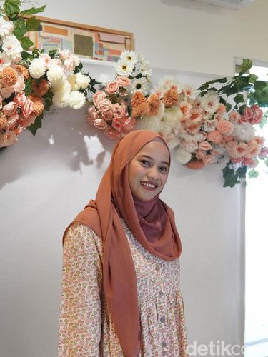 Foto koleksi Koncoturu saat acara Srawungayu Koncoturu berlangsung di Rise & Roll Cake, Jakarta Timur (10/8/2025).