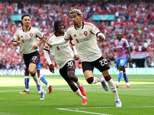 Shearer Jagokan Liverpool Kembali Juara Premier League