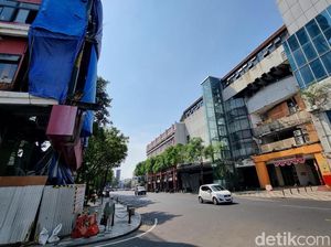 Kata Warga soal Pembongkaran JPO Tunjungan