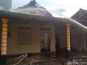 Rumah di Delanggu Klaten Terbakar, Diduga karena Korsleting