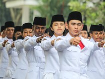 Daftar Anggota Paskibraka di Istana Merdeka, Siapa Pembawa Baki-Pengibar Bendera?