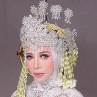 Pangling Banget! Begini Penampilan Melly Goeslaw Jadi Pengantin Sunda