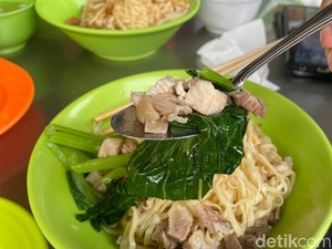 Tengah Bulan Bisa Makan Hemat, di 5 Tempat Ini Menunya Mulai Rp20 Ribuan