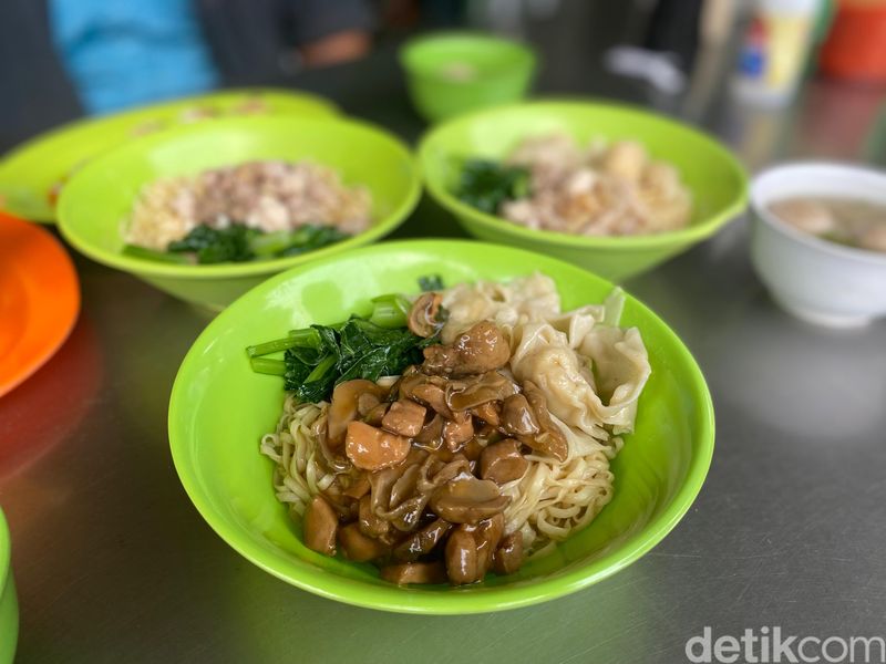 Mie Ayam Papi Gendut