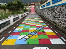 Jalanan Karanganyar Dihiasi Mural Cantik, Bikin Wisatawan Melirik