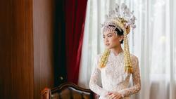 8 Potret Anggun Namira Adjani, Anak Alya Rohali Menikah Berbalut Kebaya Betawi
