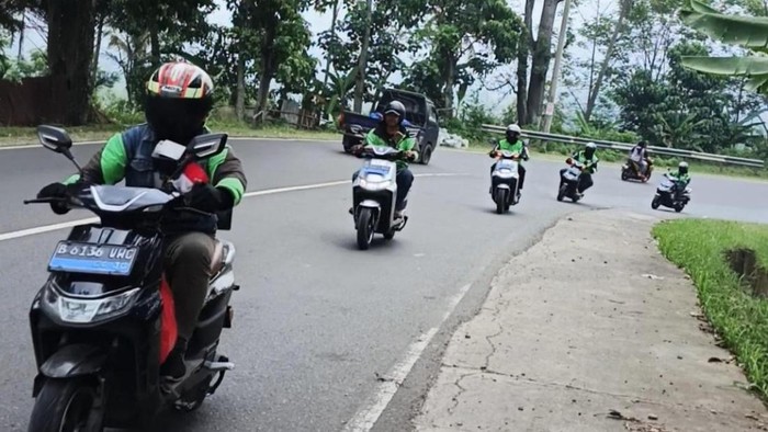 Nggak Cuma Buat Harian, Motor Listrik Juga Cocok Dipakai Jalan Antarkota
