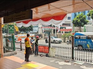 Pagar di Stasiun Cikini Akhirnya Ditinggikan Gegara Sering Dilompati Warga