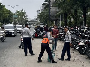 Dishub Tertibkan Parkir Motor di Samping Mal SKA Pekanbaru karena Bikin Macet!