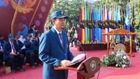 Pada sambutannya, Rektor UB Prof Widodo berpesan agar mahasiswa memanfaatkan semua fasilitas kampus untuk menempa diri, meningkatkan kompetensi, serta kualitas individu. Ia mengingatkan agar mahasiswa tak hanya kuliah, tetapi juga membangun kerja sama dan ikut organisasi kemahasiswaan. Foto: Humas Universitas Brawijaya