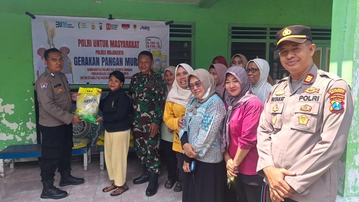 Gerakan pangan murah (GPM) yang digelar Polres Mojokerto
