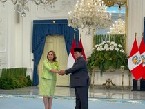 Prabowo Sambut Presiden Peru Dina Boluarte di Istana Merdeka