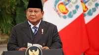 Prabowo mengatakan Indonesia menyambut dengan hangat penandatangan perjanjian dagang CEPA dengan Peru. Diharapkan peranjian dagang ini bisa meningkatkan akses perdagangan antara kedua negara. REUTERS/Ajeng Dinar Ulfiana