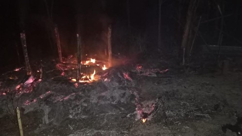 Rumah dan dapur ludes terbakar di Desa Oelbanu, Kecamatan Amfoang Selatan, Kabupaten Kupang, NTT, Minggu (10/8/2025).