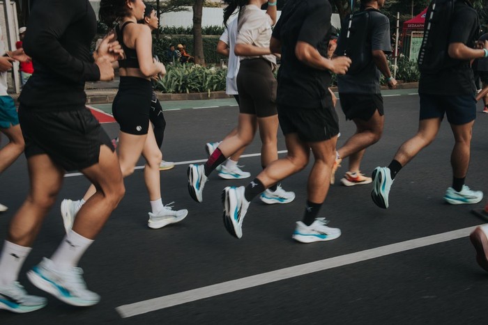 Sepatu Lari Puma Velocity Nitro 4