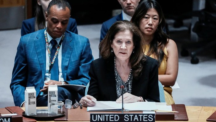 Sidang Darurat PBB Soroti Rencana Israel Kuasai Gaza U.S. Ambassador to the United Nations Dorothy Shea addresses delegates during a meeting on the situation in the Middle East, after Israel's security cabinet approved a plan to take control of Gaza City, at U.N. headquarters in New York City, U.S., August 10, 2025. REUTERS/Eduardo Munoz