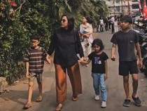 Weekend di Blok M, Sri Mulyani Soroti Antrean Panjang 5 Gerai Ini