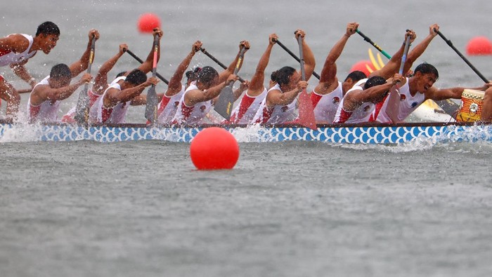 Tim perahu naga Indonesia menjuarai nomor open 2.000 meter di World Games 2025. Kalahkan China dan Spanyol.