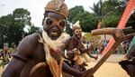 Topeng dan Tarian Satukan Afrika Barat dalam Festival Budaya Spektakuler