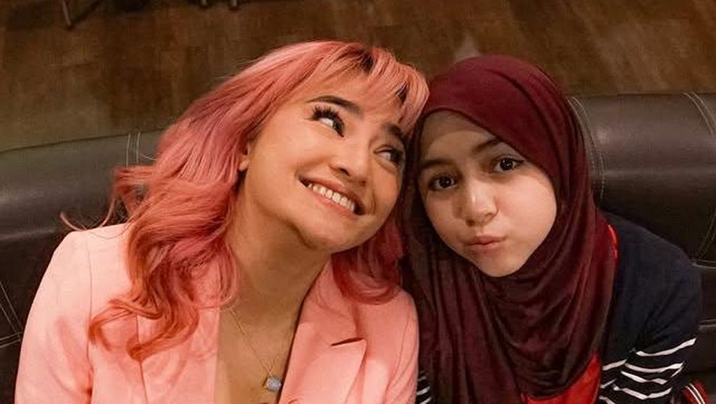 Marshanda Bahagia Kini Tinggal Bareng Sienna Usai Penantian 11 Tahun