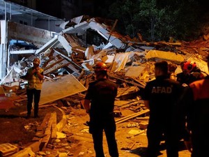 Dunia Hari Ini: Gempa di Turki Tewaskan Satu Orang dan Puluhan Terluka