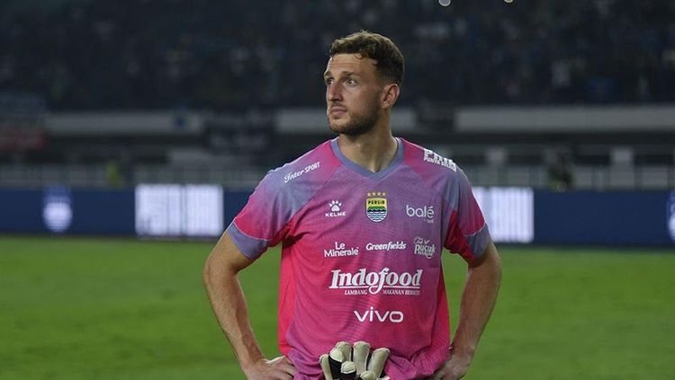 Rapor Kurang Sip Adam Przybek di Persib Bandung