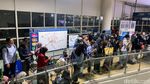 Antrean Penumpang Mengular di CSW Imbas Banjir Ganggu Rute Transjakarta
