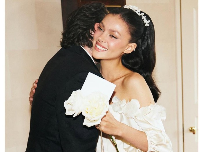 Brooklyn Beckham dan Nicola Peltz Menikah Ulang.