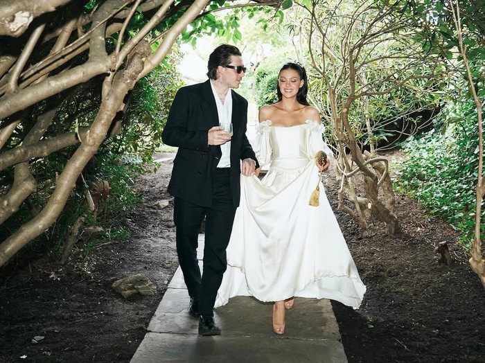 Brooklyn Beckham dan Nicola Peltz Menikah Ulang.