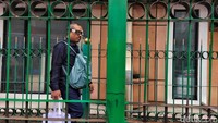Namun, sebagian warga menilai langkah ini hanya solusi sementara dan tidak menyentuh akar masalah.  