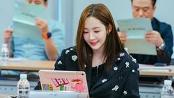 Ratu Drakor Park Min Young Comeback Lewat Confidence Queen