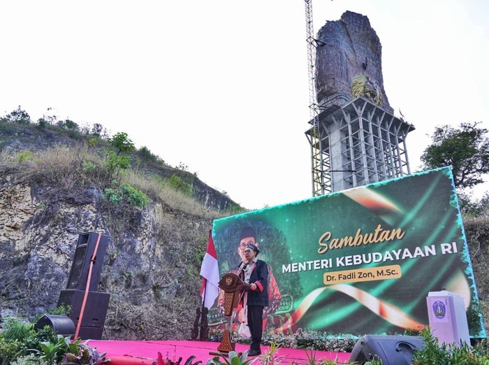 Menteri Kebudayaan RI Fadli Zon mengunjungi Monumen Reog dan Museum Ponorogo (MRMP)