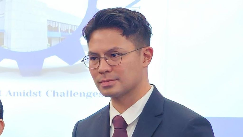 Fero Walandouw Jadi Komisaris Perusahaan Otomotif, Bakal Kurangi Syuting