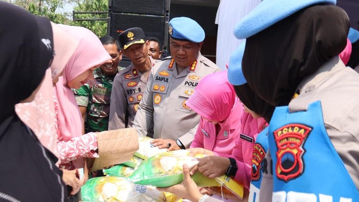 Bidpropam Polda Jateng saat menggelar GPM di Rest Area Ngetuk Garden, Desa Ngabul, Kecamatan Tahunan, Kabupaten Jepara