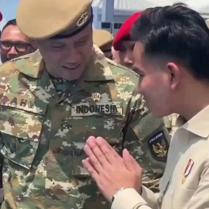 Gibran Rakabuming Raka mengunggah momen kebersamaan dengan Menteri Koordinator Infrastruktur dan Pembangunan Kewilayahan Agus Harimurti Yudhoyono (AHY).