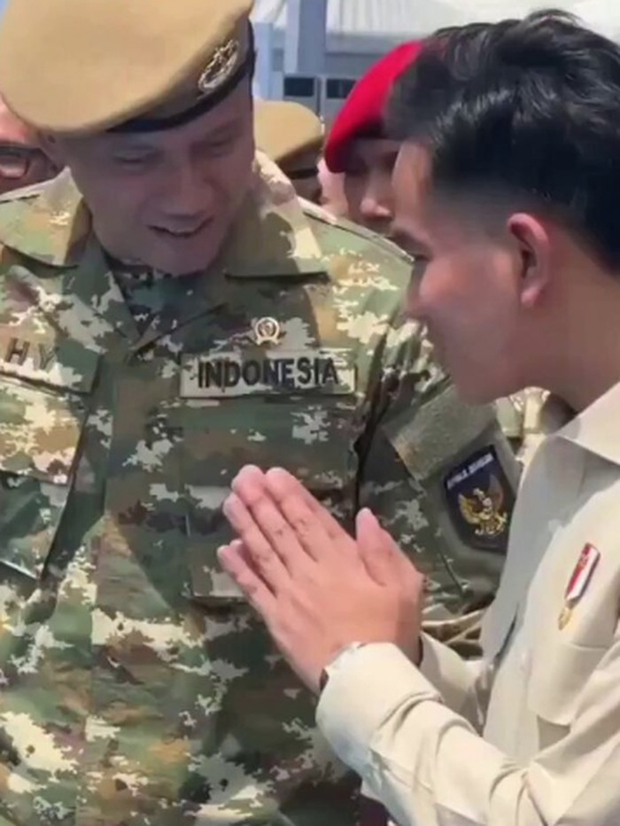 Gibran Rakabuming Raka mengunggah momen kebersamaan dengan Menteri Koordinator Infrastruktur dan Pembangunan Kewilayahan Agus Harimurti Yudhoyono (AHY).