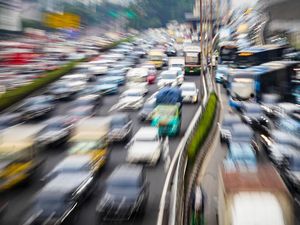 Sejumlah Titik Tol Arah Jakarta Macet Pagi Ini