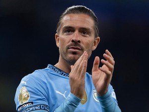 Sah! Grealish Resmi Dipinjamkan ke Everton