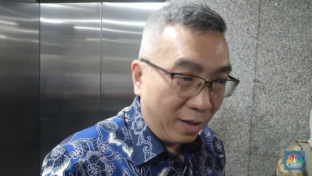 kata Ketua Umum Himpunan Peritel & Penyewa Pusat Perbelanjaan Indonesia (Hippindo) Budihardjo Iduansjah di Balaikota Jakarta, Selasa (12/8/2025). (CNBC Indonesia/Ferry Sandi)