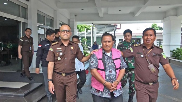 Pimpinan Bank Sumut Kantor Cabang Pembantu (KCP) Melati-Medan berinisial JCS ditetapkan sebagai tersangka (Dok. Kejati Sumut)