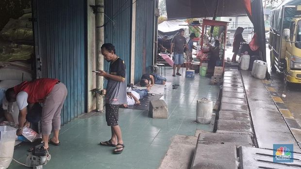 Kondisi Pasar Beras Induk Cipinang terkini, Selasa (12/8/2025). (CNBC Indonesia/Chandra Dwi)