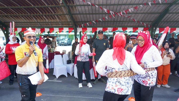 Keseruan lomba Agustusan di Kodam V/Brawijaya