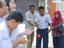 Keceriaan Pelajar Tunanetra Surabaya di Lomba Kemerdekaan