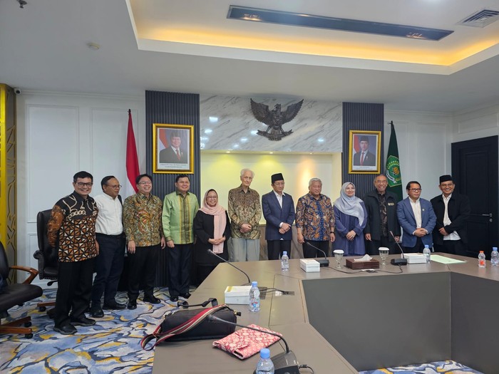 Menteri Agama Nasaruddin Umar bersama tim penasihat ahli